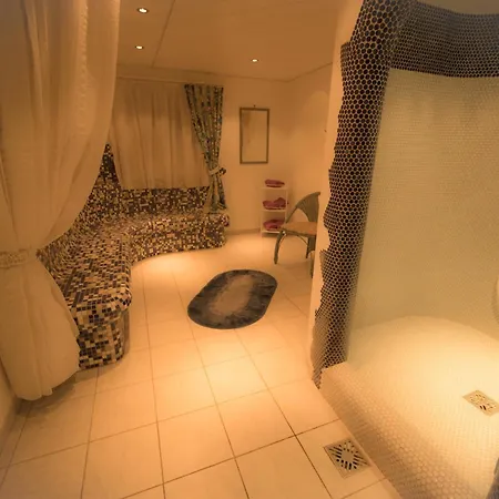 Garni Hubertus-nostalgie & Charme Hotel 3*