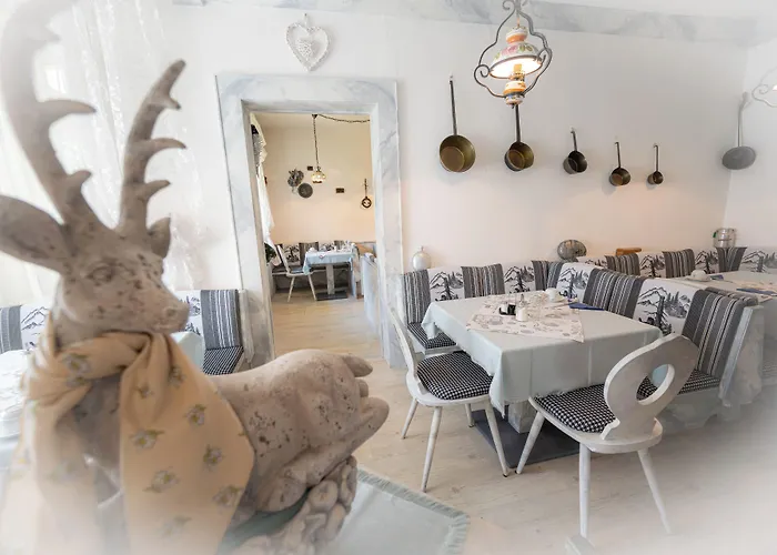 Garni Hubertus-nostalgie & Charme מלון 3*