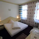 Garni Hubertus-nostalgie & Charme Hotell Fulpmes