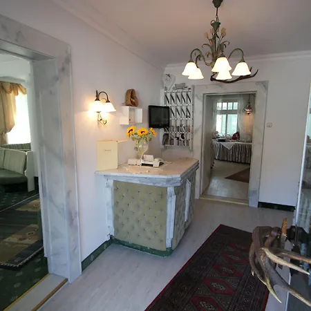 Garni Hubertus-nostalgie & Charme Hotel