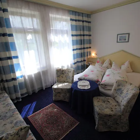 Hotel Garni Hubertus-nostalgie & Charme Fulpmes