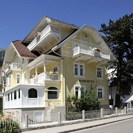 Hotel Garni Hubertus-nostalgie & Charme 3*