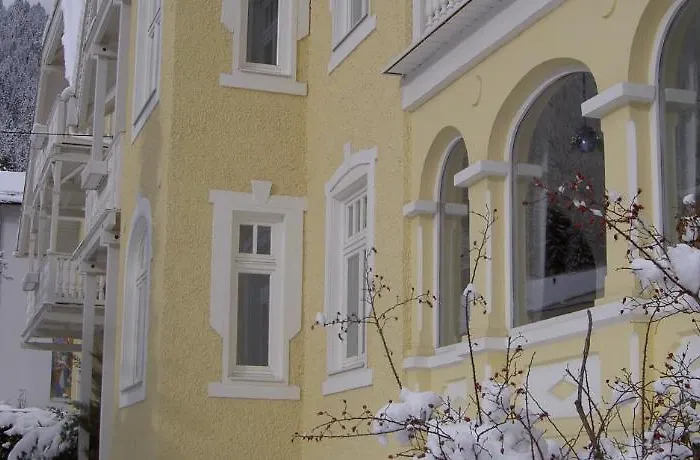 Hotel Garni Hubertus-nostalgie & Charme 3*