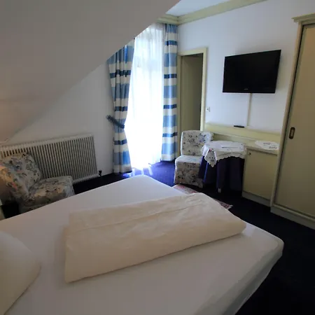 Hotel Garni Hubertus-nostalgie & Charme 3*