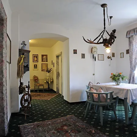 Hotel Garni Hubertus-nostalgie & Charme Fulpmes