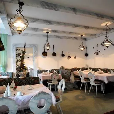 Garni Hubertus-nostalgie & Charme Hotell Fulpmes