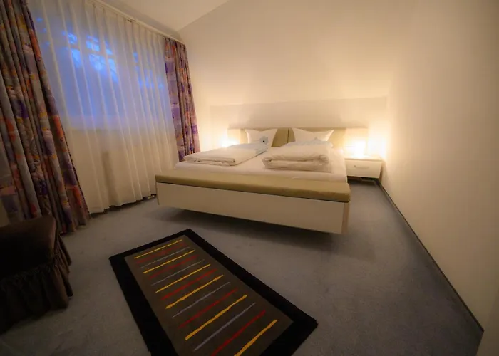 Garni Hubertus-nostalgie & Charme Hotel 3*